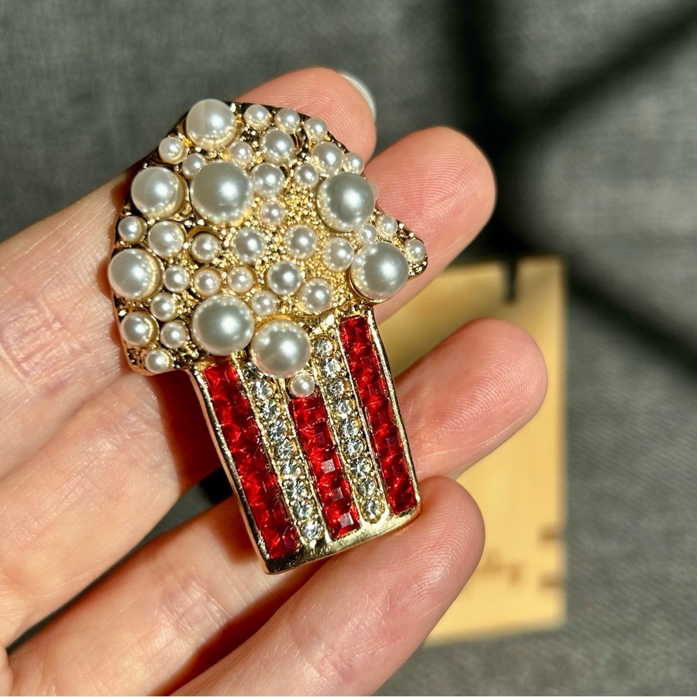 Red White Gold Rhinestone Popcorn Bucket Fashion Brooch Pin - Picture 1 of 17